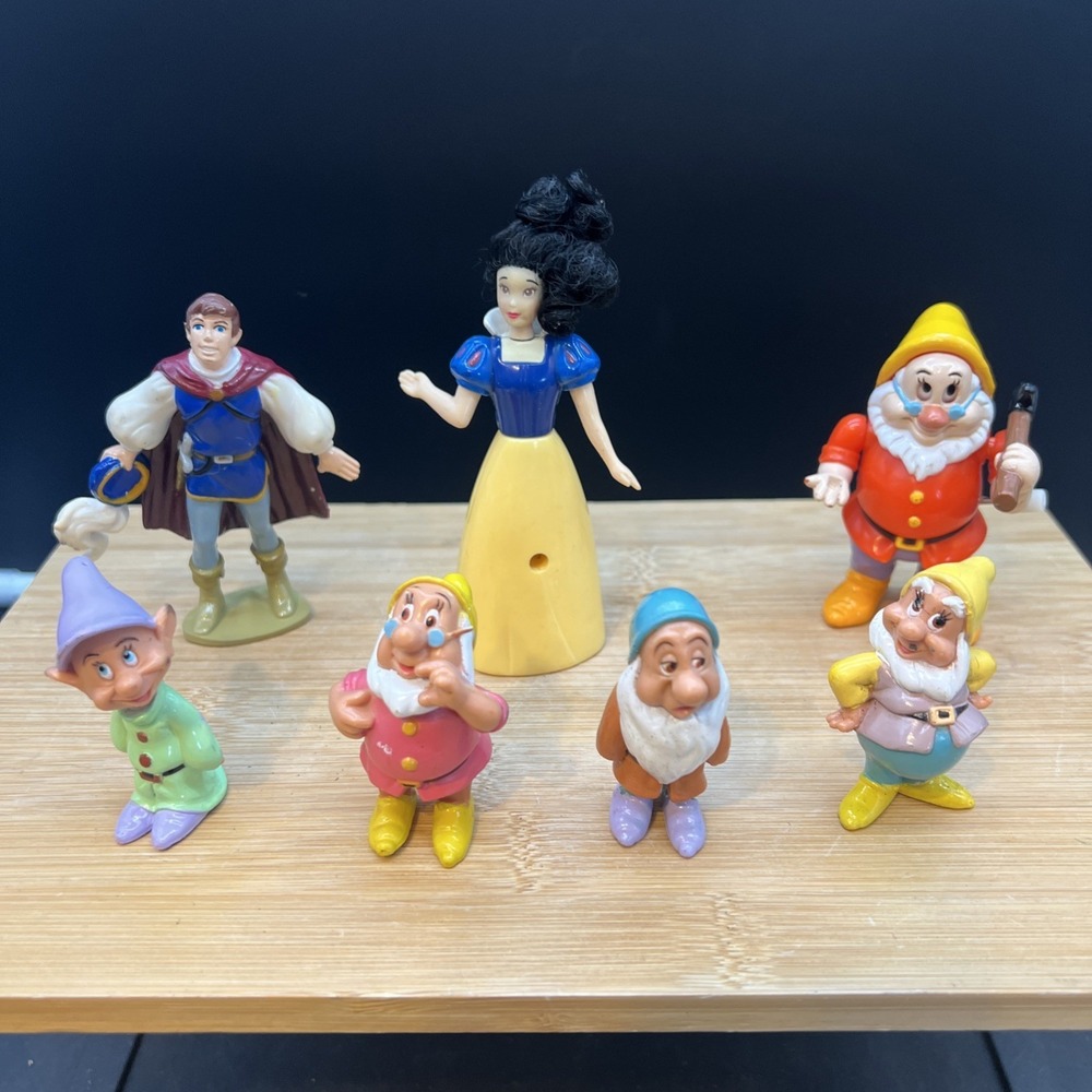Lot Of 7 Vintage Disney Snow White & The Seven Dwarfs Figures Not Complete